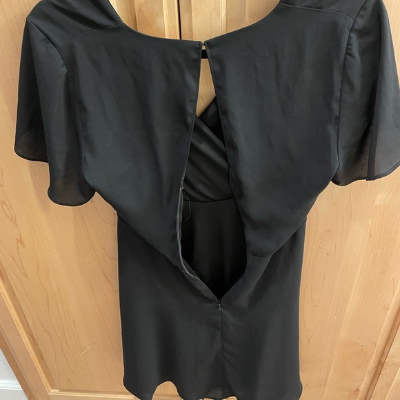 Express black dress, size 2 barely worn. - Picture 3 of 6